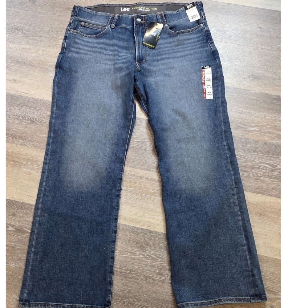 NWT Lee Extreme Motion Jean Mens 38x30 Regular Bootcut Dark Stretch Flex Boot